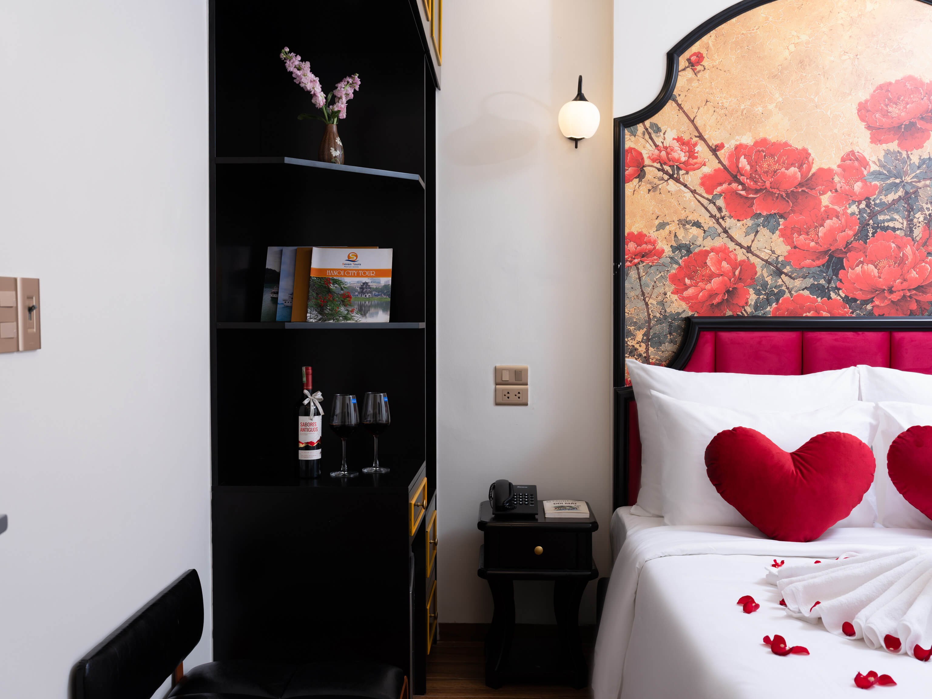 Deluxe Double Room — Photo 9