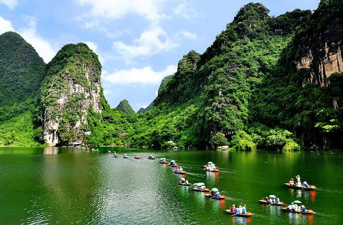 Hoa Lư — Tam Cốc — Hang Mua 1 Ngày (Rất Đề Xuất)